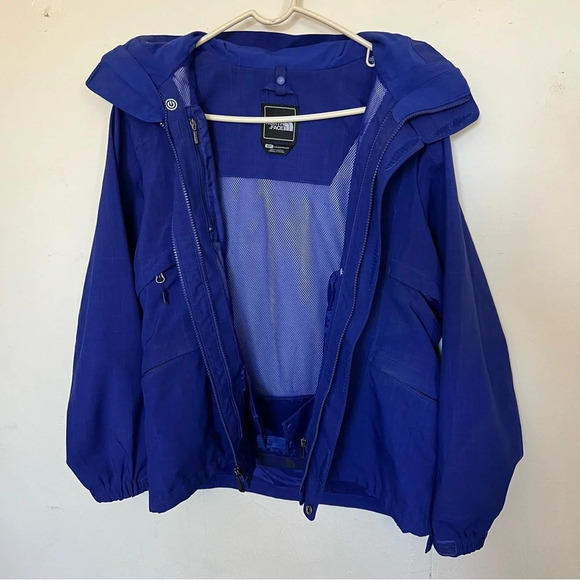 EUC The North Face Hyvent Marine Blue Women's Raincoat Size Small - Picture 3 of 9